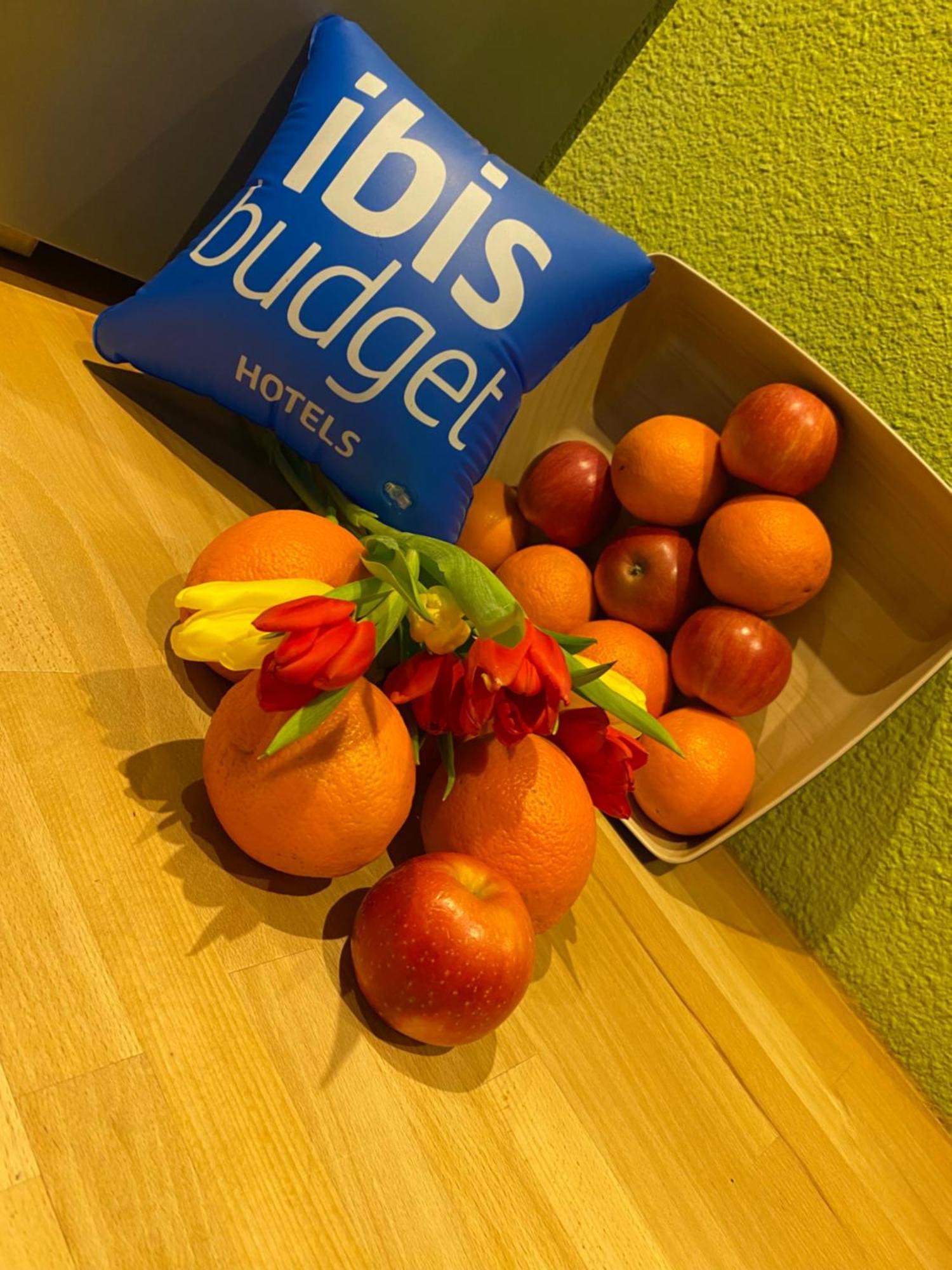 Ibis Budget Caen Centre Gare Exteriör bild